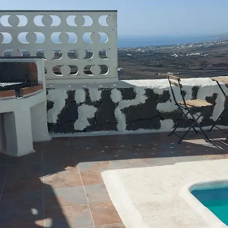 Ferienhaus Aloelux !! - Private With Pool , Jacuzzi, Cinema, Massage ,wonderful View, Art Desing